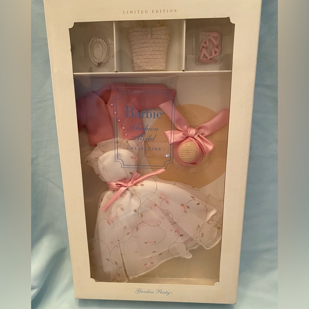 Barbie Look Collection 2000 Limited Edition Garden Party